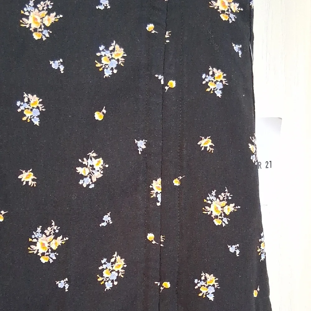 Forever 21 Black Floral Mini Skirt